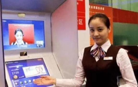 手上有20万存款，别再傻傻存定期，银行经理：这样存利息近万元！