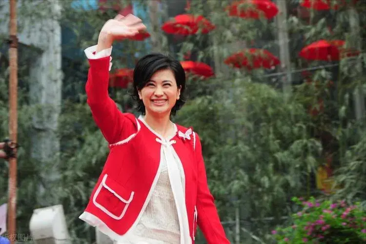 吴小莉个人简历_吴小莉_吴小莉大陆寻亲
