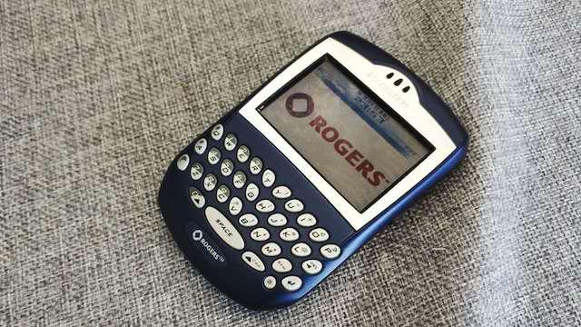 黑莓手机是哪个国家的品牌_黑莓手机_黑莓手机怎么下载软件