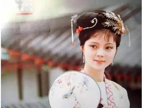 红楼梦薛_红楼梦里的薛姨妈是谁_
